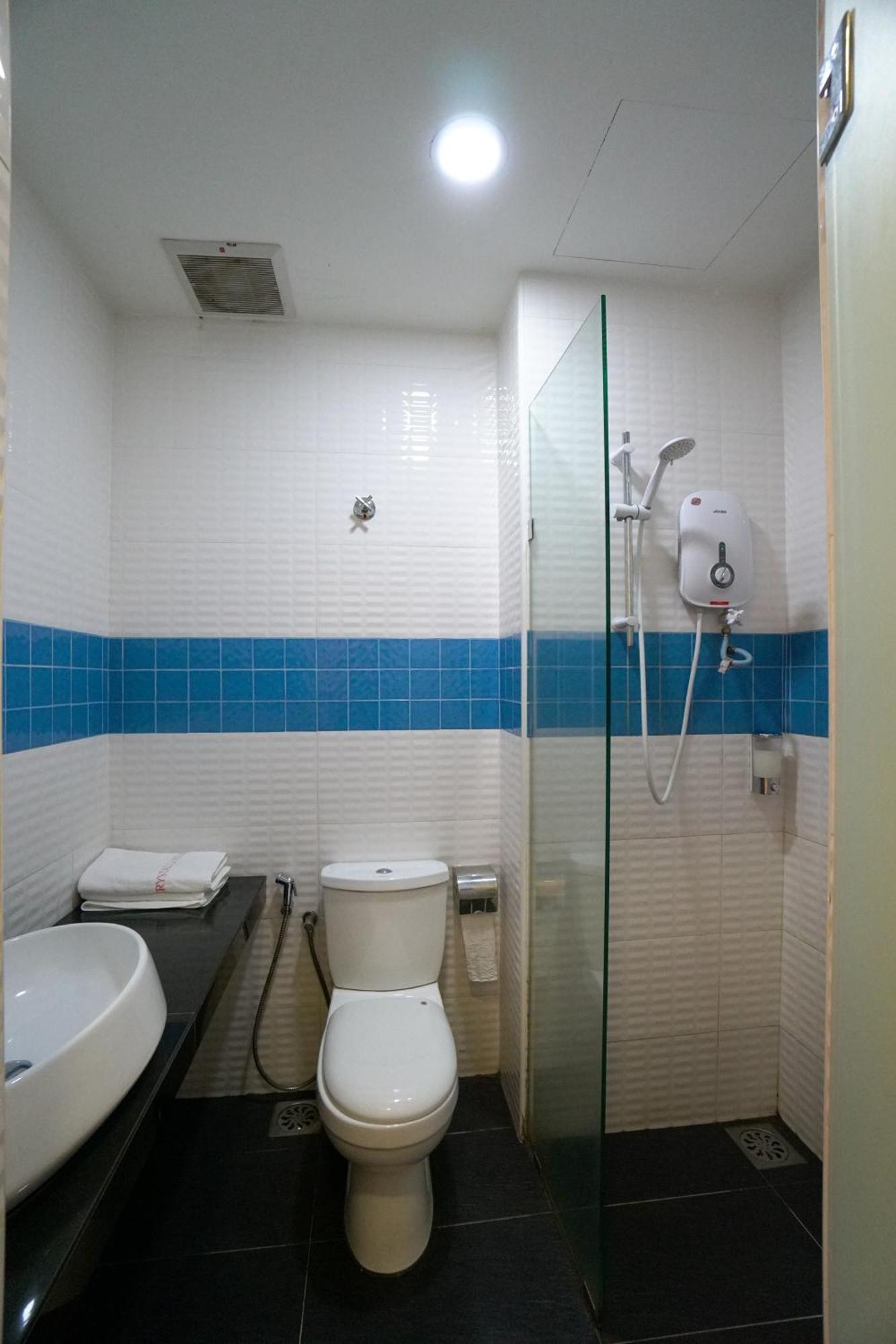 Crystal Garden Hotel - Seri Kembangan Phòng bức ảnh