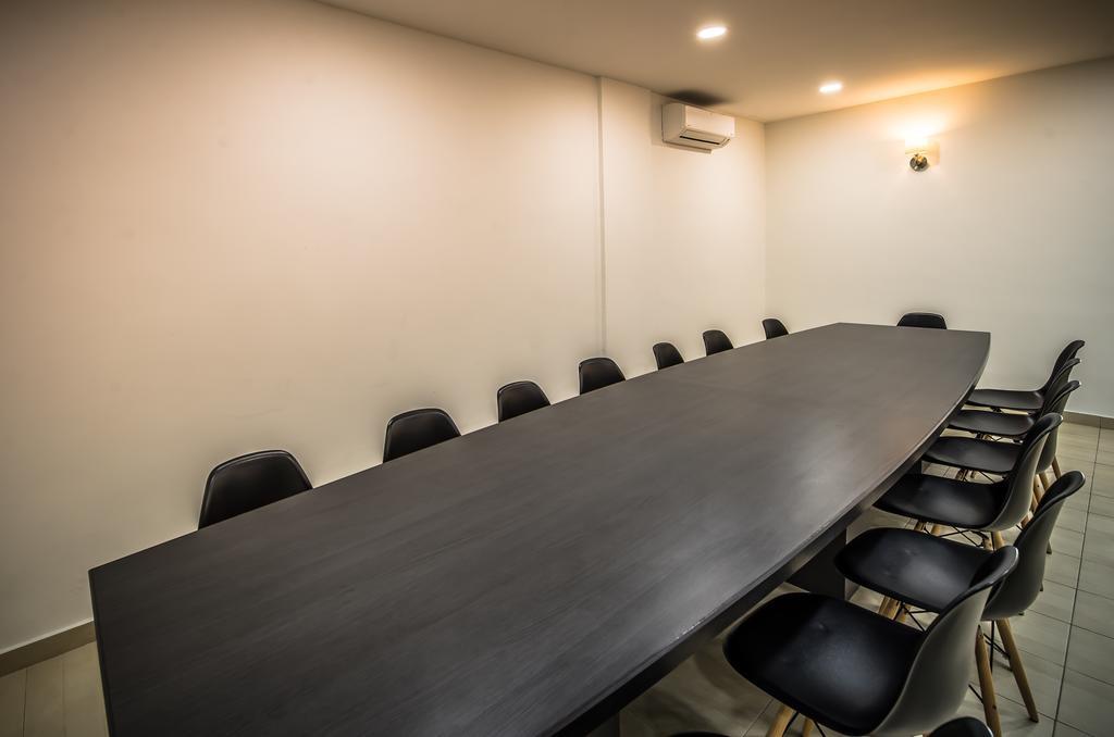 Crystal Garden Hotel - Seri Kembangan Ngoại thất bức ảnh