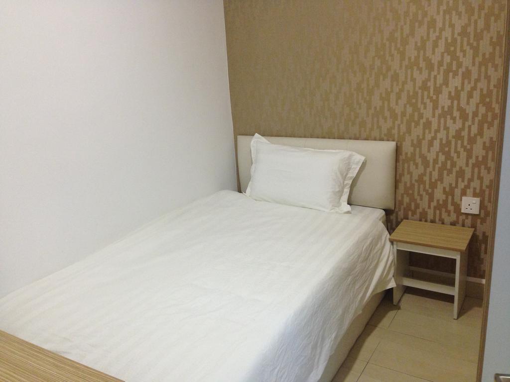 Crystal Garden Hotel - Seri Kembangan Phòng bức ảnh