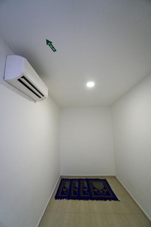 Crystal Garden Hotel - Seri Kembangan Ngoại thất bức ảnh